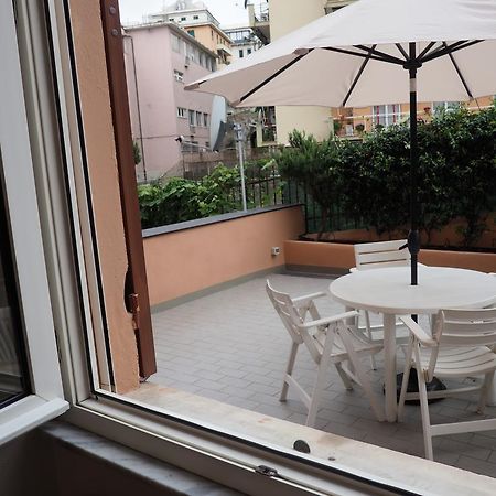 La Casa Di Sturla A Soli 900 Mt Dal Gaslini Genua Exteriör bild